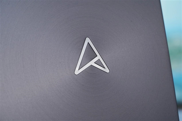 14英寸机身塞下18英寸屏！华硕灵耀X 双屏Pro 2023图赏(图17)